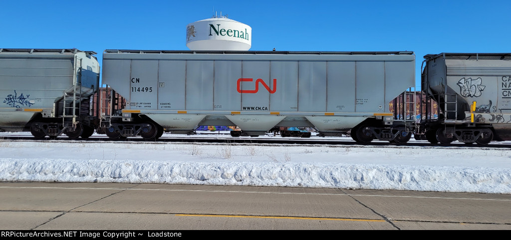 CN 114495